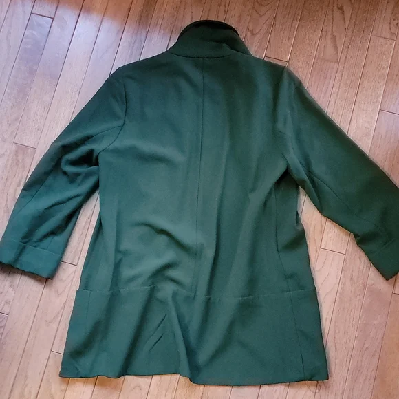 DR2 Rounded-Hem Blazer - Picture 4 of 4